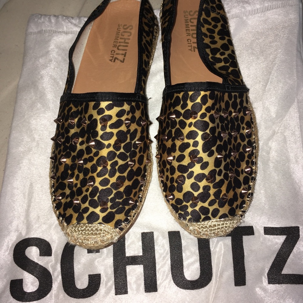 BRAND NEW Schutz leopard espadrille flats